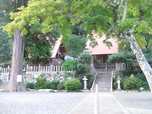 山添神社全景