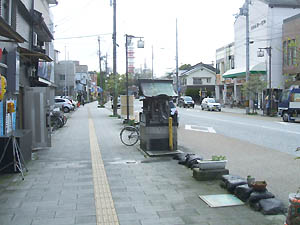 榎神社全景