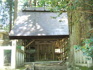 笛吹神社本殿