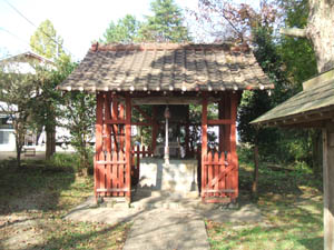 稲荷神社本殿