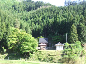 多治神社全景