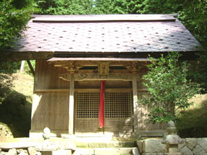 八幡神社本殿