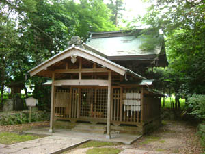 御霊神社本殿