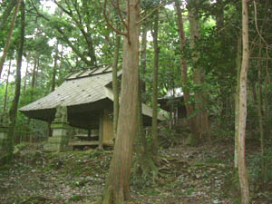 八幡神社全景