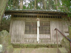 八幡神社本殿