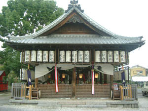 形原神社舞殿