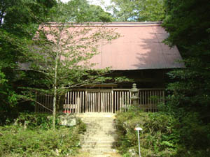 西山神社本殿