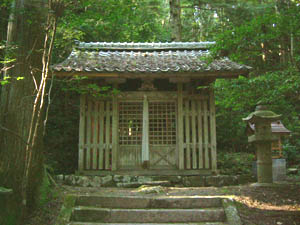 徳神社本殿