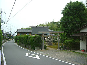 神明社全景