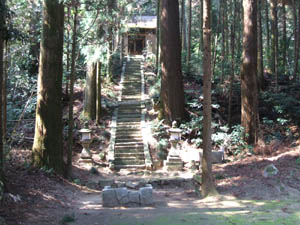 玉依神社全景