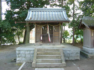 馬堀桑田神社本殿