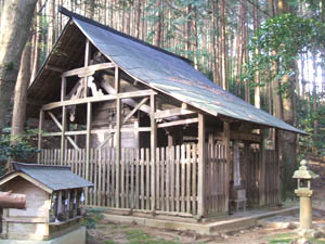 素戔鳴神社本殿