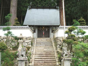 屋磨内神社本殿