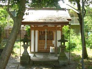 夜苗神社本殿