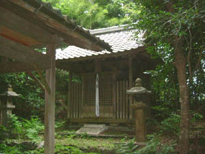 春日神社本殿