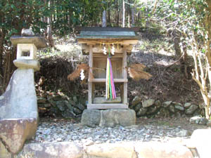 智神社本殿