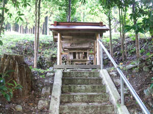 稲荷神社本殿