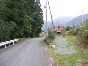 稲荷神社全景