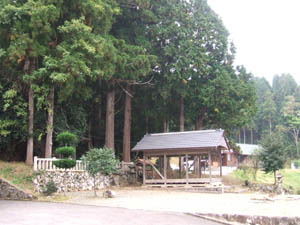 下八幡宮全景