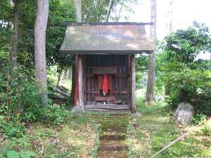 稲荷神社本殿