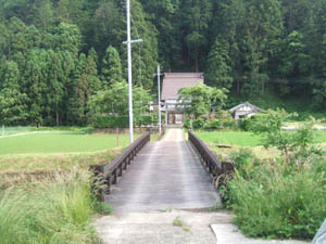 二ノ宮神社全景