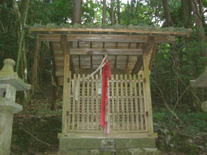 稲荷神社本殿