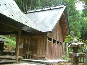 鏡神社本殿