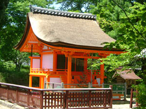 春日神社本殿