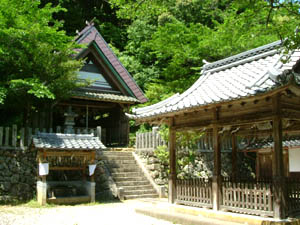 都々古和気神社本殿