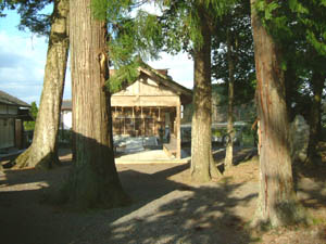 何鹿神社境内