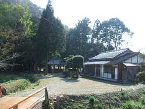 水戸稲荷神社全景