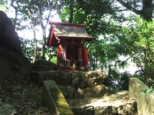 稲荷神社本殿