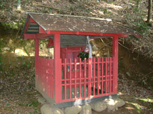 稲荷神社本殿