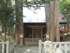 八幡神社本殿