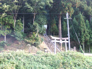 阿上三所神社全景