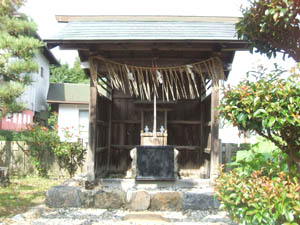 八幡神社本殿