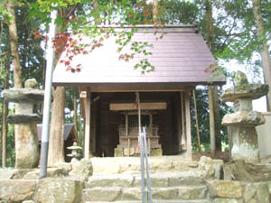 八幡神社本殿