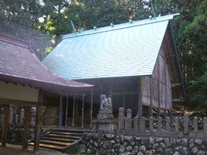 阿上三所神社本殿