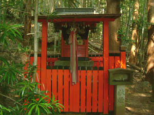 稲荷神社本殿