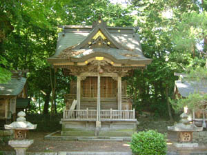 大送神社本殿