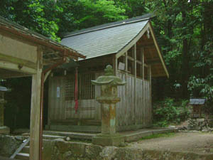 八幡宮本殿